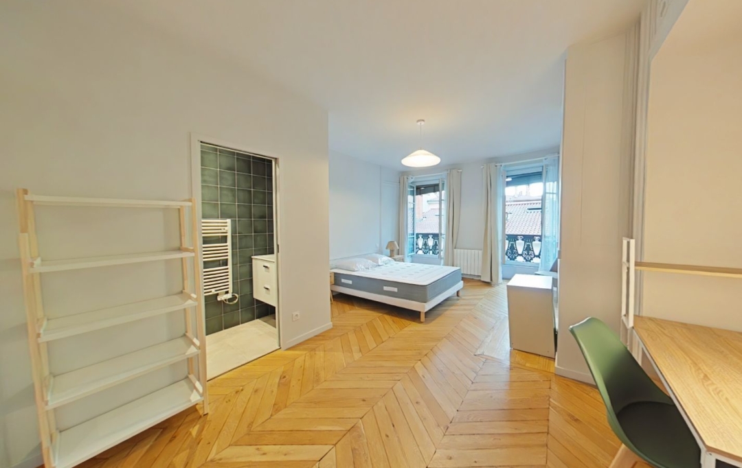 Annonces VAL DE SAONE : Appartement | LYON (69001) | 133 m2 | 2 600 € 